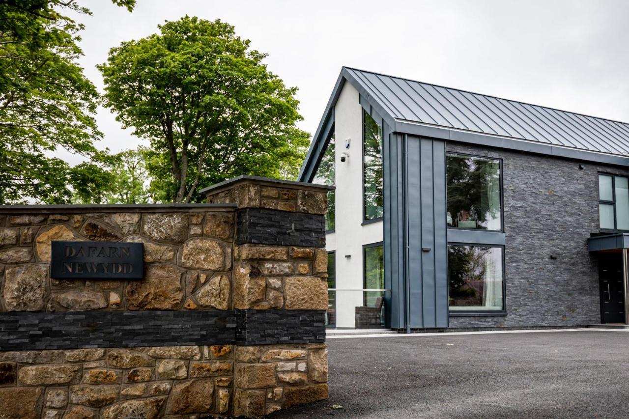 Dafarn Newydd Lodge 랑게프니 외부 사진
