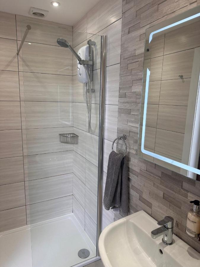 Dafarn Newydd Lodge 랑게프니 외부 사진